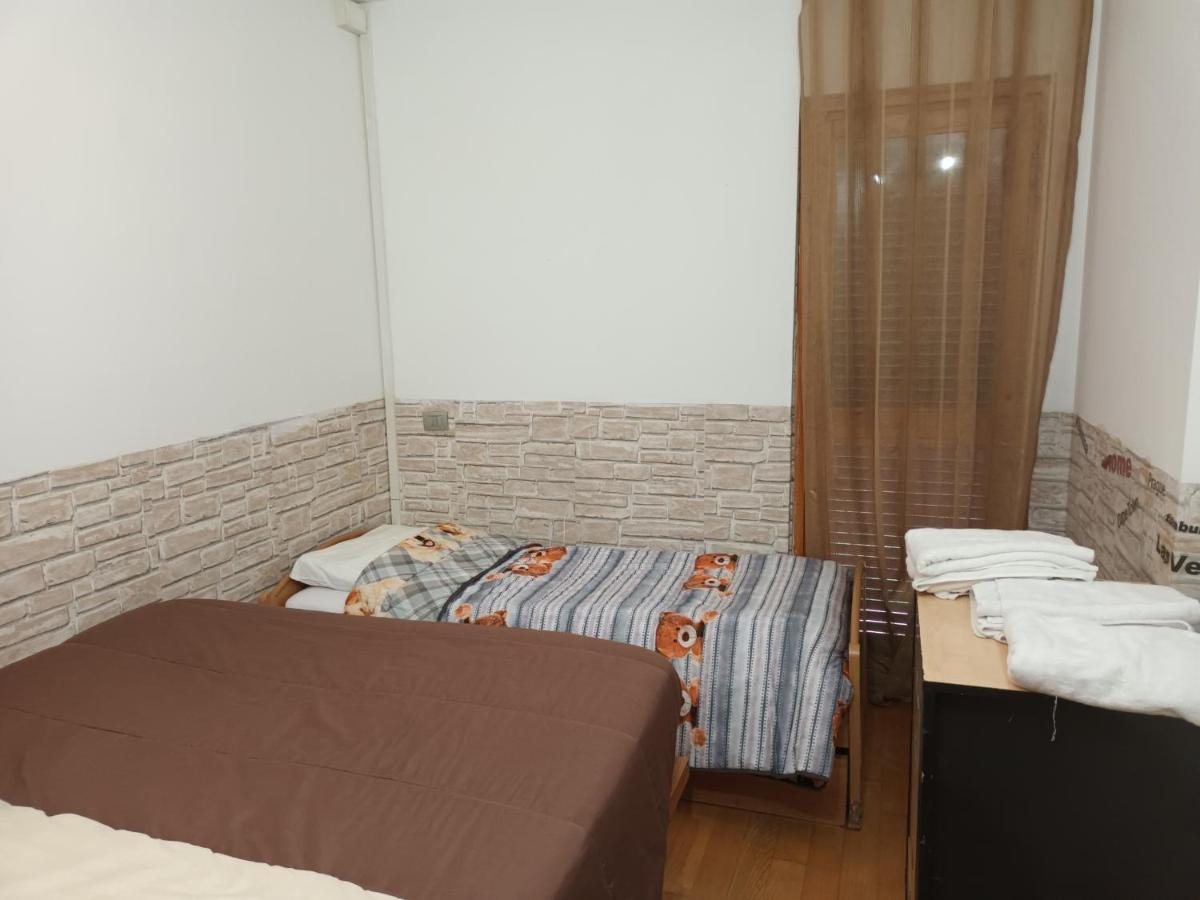Villa Mery L'Americano Екстериор снимка