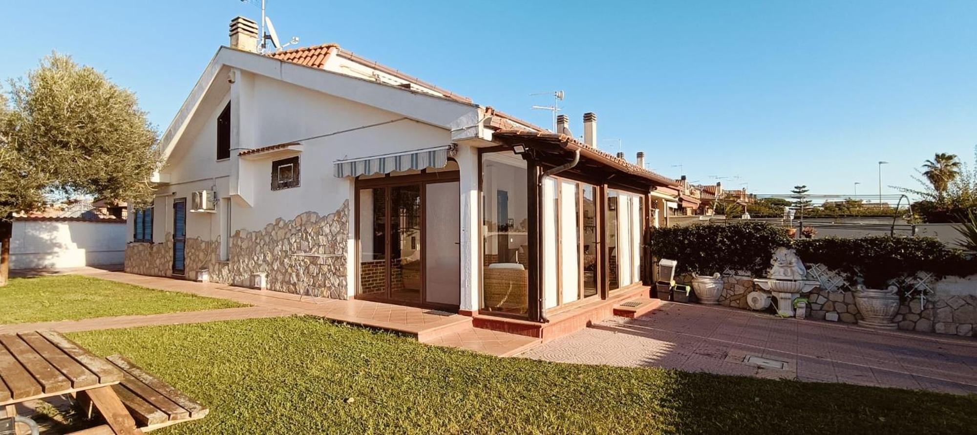 Villa Mery L'Americano Екстериор снимка